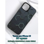 Чехол для iPhone 15 с 3D принтом Соты с перепадом темно-синего цвета, накладка силиконовая, рамка черная